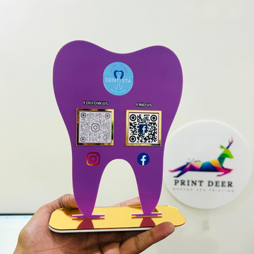 2Qr | Dental Stand | Dentist Design Standee | Thoth shaped stand