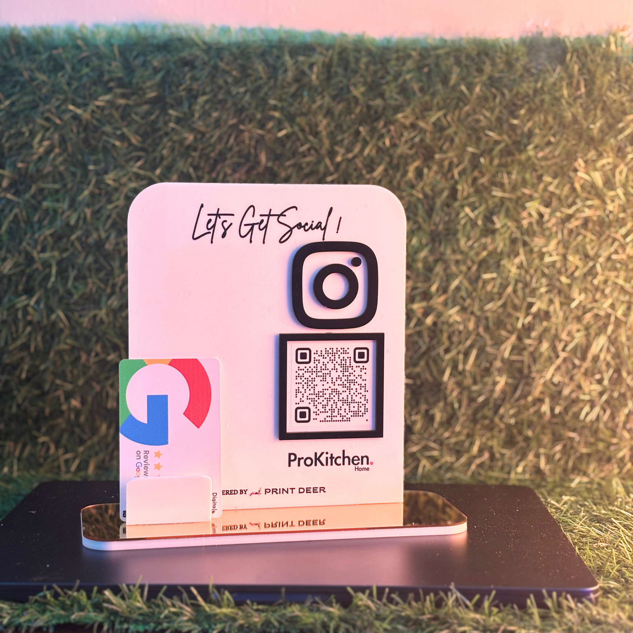 NFC SINGLE QR STANDEE WITH CARD HOLDER